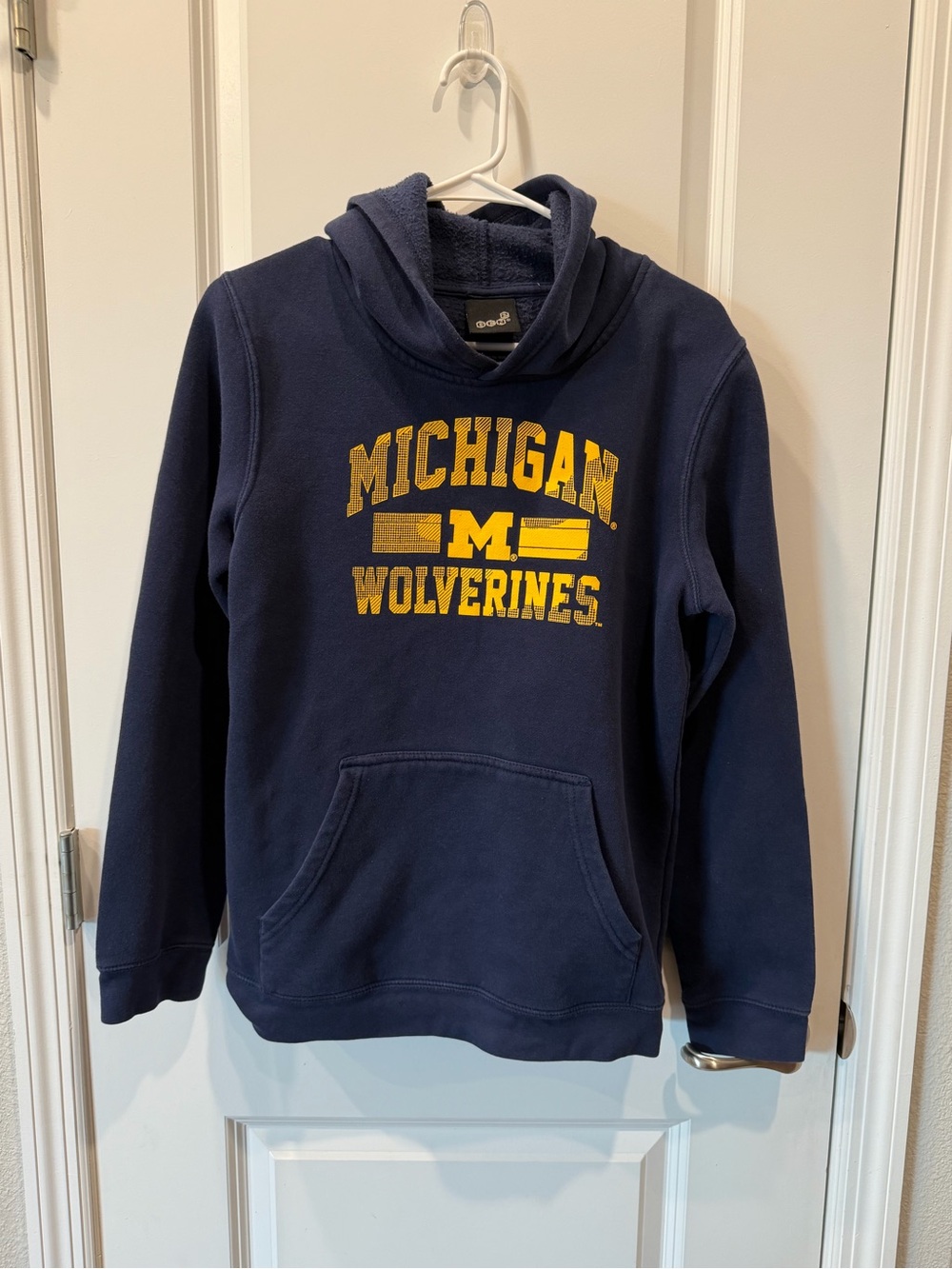 GBG kids XL Navy and Yellow Michigan Wolverines Hoodie